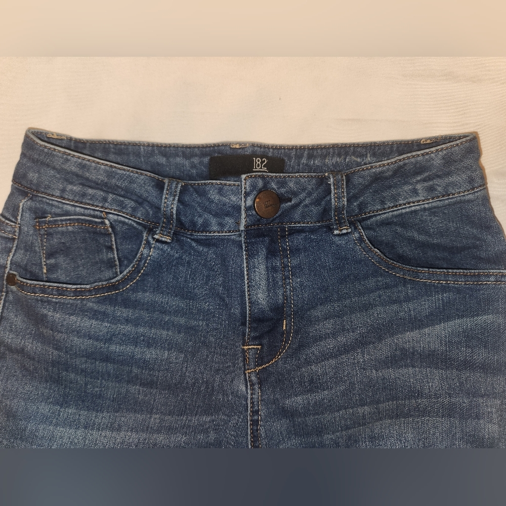 Blue Jean Capris - Picture 2 of 11